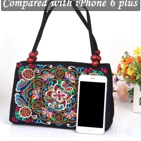 Stylish Floral Embroidered Handbag, Trendy Zipper Canvas Purses. - Picture 4 of 5